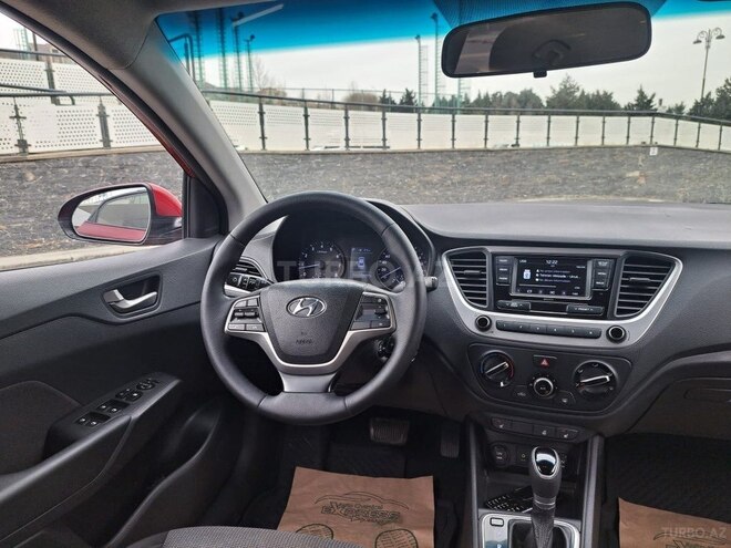 Hyundai Accent 2018, 156,300 km - 1.6 л - Bakı