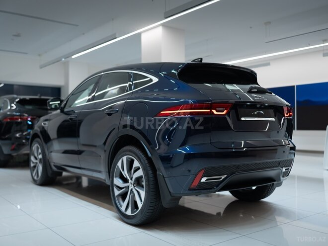 Jaguar E-Pace-6