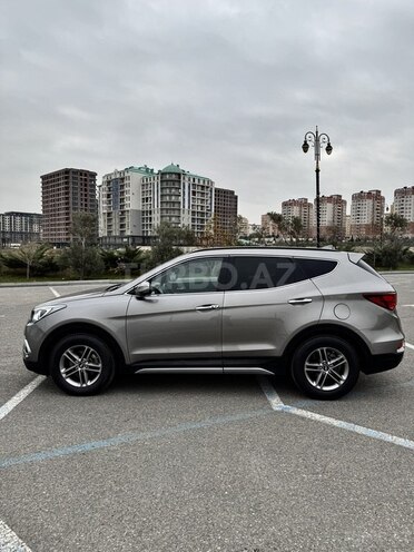 Hyundai Santa Fe-4