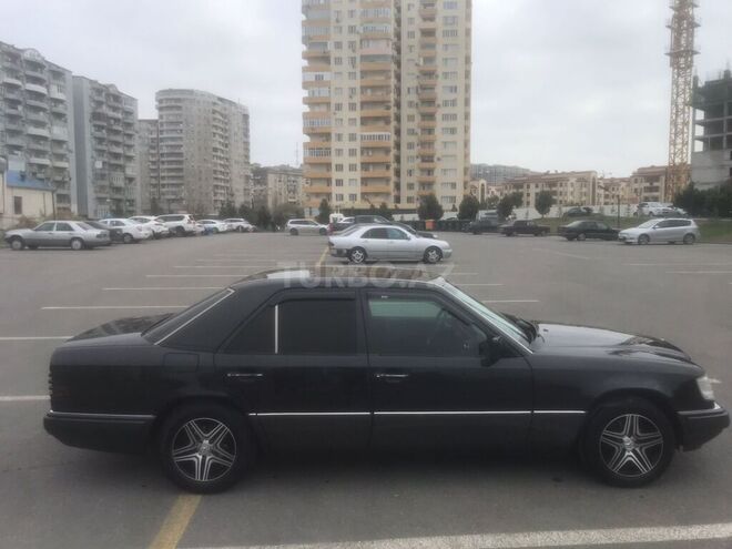 Mercedes E 220 1995, 500,000 km - 2.2 l - Bakı