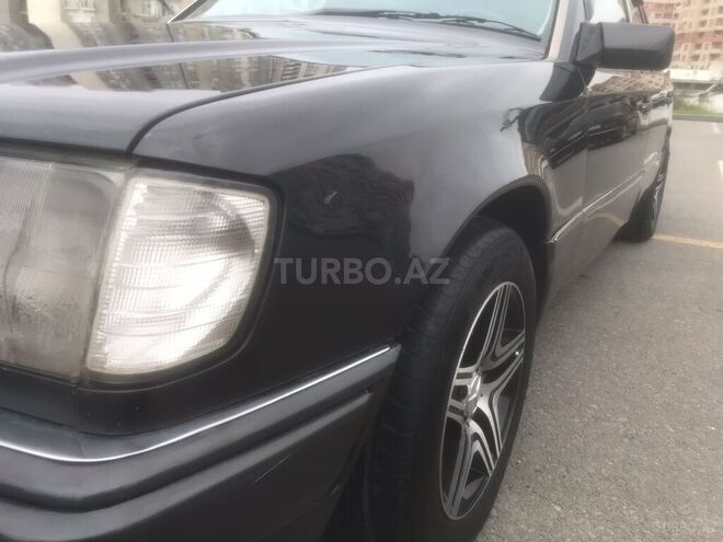 Mercedes E 220 1995, 500,000 km - 2.2 l - Bakı