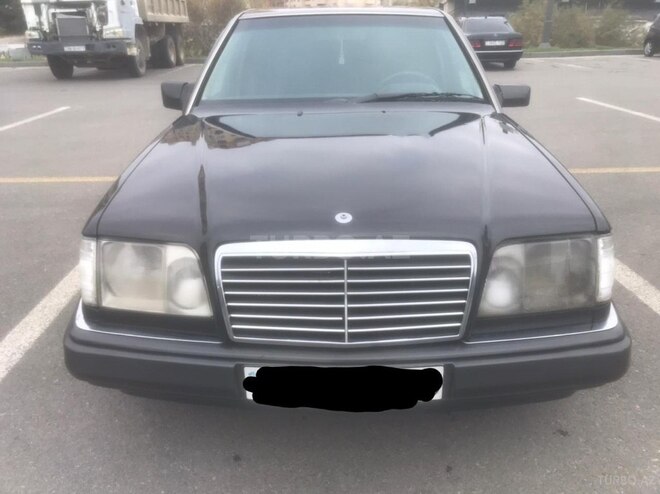 Mercedes E 220 1995, 500,000 km - 2.2 l - Bakı
