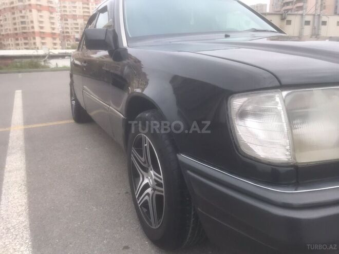 Mercedes E 220 1995, 500,000 km - 2.2 l - Bakı
