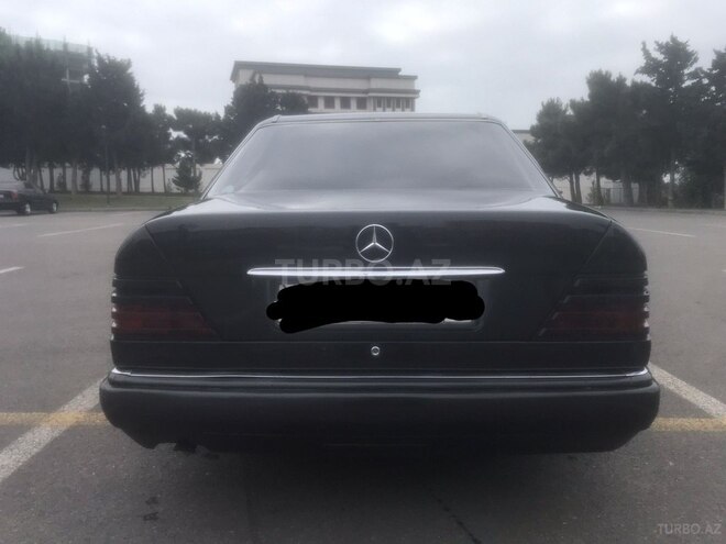 Mercedes E 220 1995, 500,000 km - 2.2 l - Bakı
