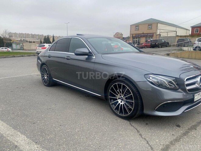 Mercedes E 220 d 2016, 214,123 km - 2.0 l - Bakı