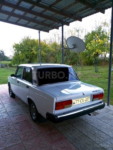 LADA (VAZ) 2107 2009, 181,000 km - 1.6 л - Salyan