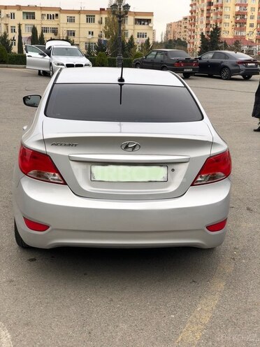 Hyundai Accent 2015, 221,000 km - 1.6 l - Bakı