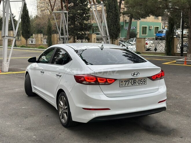 Hyundai Elantra 2016, 97,000 km - 2.0 l - Bakı