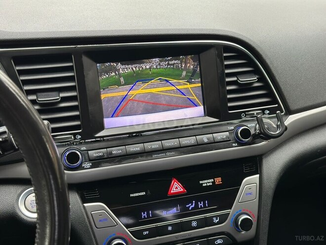 Hyundai Elantra 2016, 97,000 km - 2.0 l - Bakı