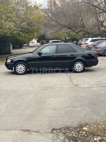 Mercedes C 180 1995, 222,720 km - 1.8 l - Bakı