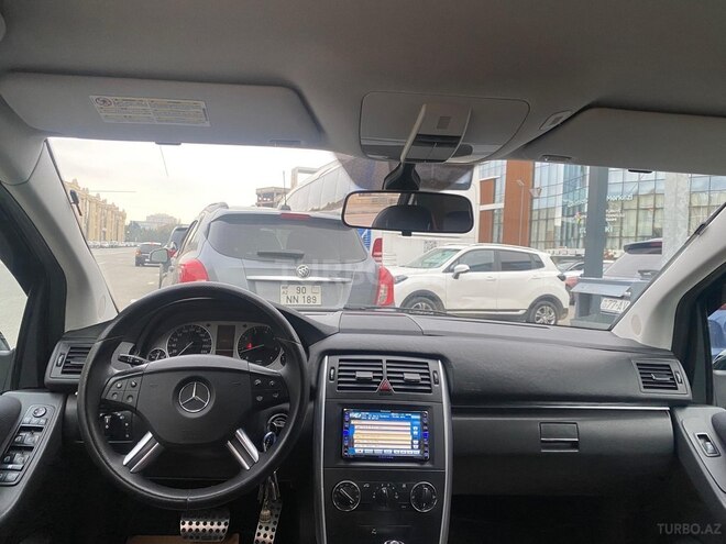 Mercedes B 180 2010, 179,000 km - 1.7 l - Bakı