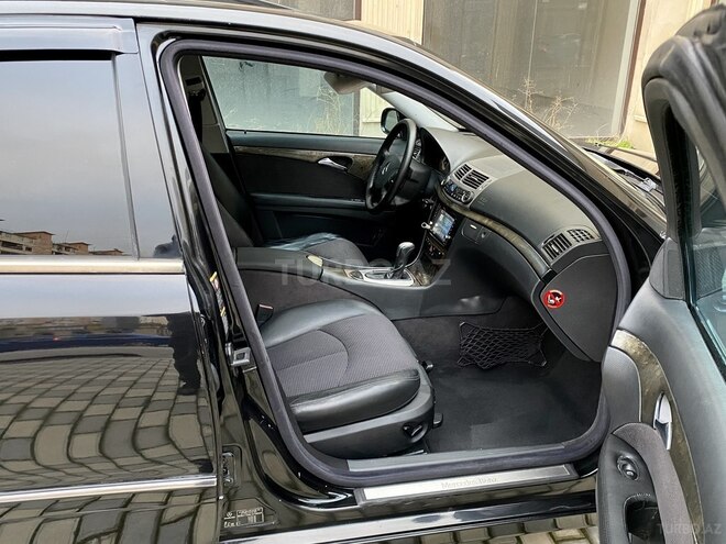 Mercedes E 220 d 2002, 246,000 km - 2.2 l - Bakı