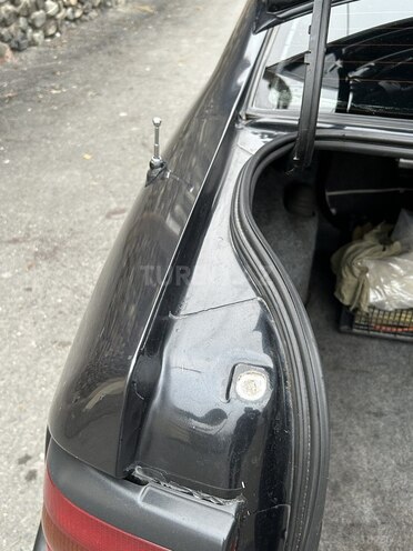 Opel Vectra 1994, 400,000 km - 2.0 l - Qax