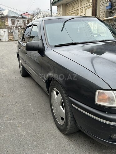 Opel Vectra 1994, 400,000 km - 2.0 l - Qax