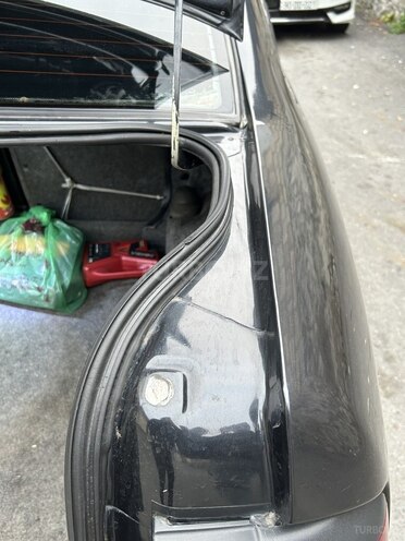 Opel Vectra 1994, 400,000 km - 2.0 l - Qax