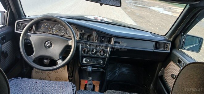 Mercedes 190 1992, 245,678 km - 1.8 l - Sumqayıt