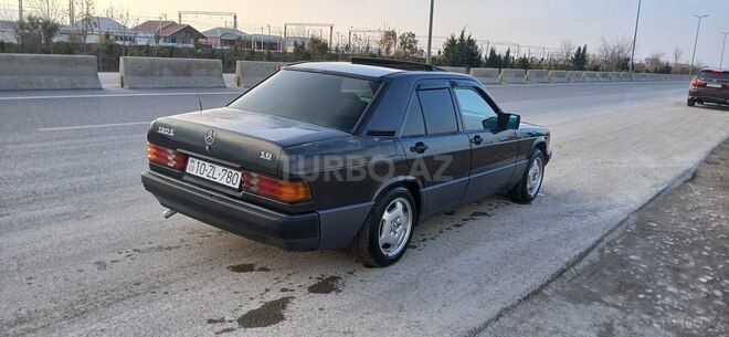 Mercedes 190 1992, 245,678 km - 1.8 l - Sumqayıt