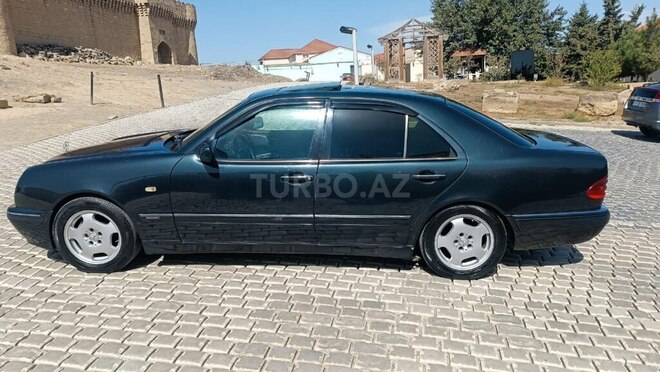 Mercedes E 220 d 1999, 389,000 km - 2.2 л - Bakı