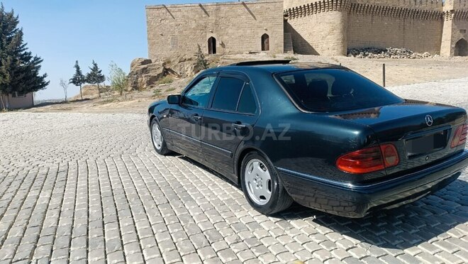 Mercedes E 220 d 1999, 389,000 km - 2.2 л - Bakı