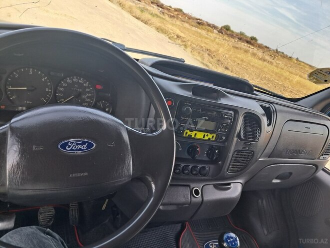 Ford Transit 2002, 410,000 km - 2.4 l - Şəmkir