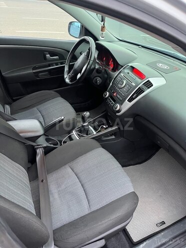 Kia Ceed 2011, 207,000 km - 1.6 l - Cəlilabad