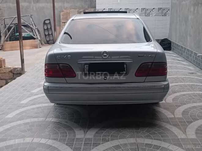 Mercedes E 240 1999, 267,400 km - 2.4 л - Gəncə