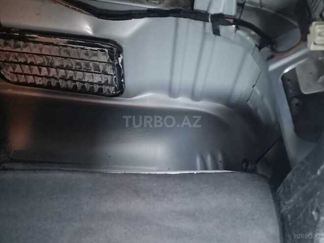 Mercedes E 240 1999, 267,400 km - 2.4 л - Gəncə