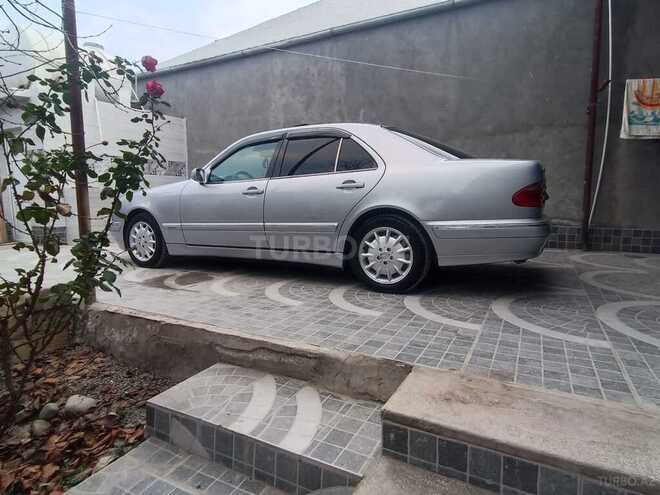 Mercedes E 240 1999, 267,400 km - 2.4 л - Gəncə