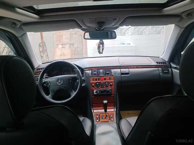 Mercedes E 240 1999, 267,400 km - 2.4 л - Gəncə