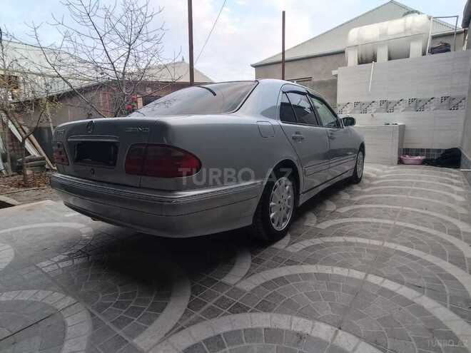 Mercedes E 240 1999, 267,400 km - 2.4 л - Gəncə