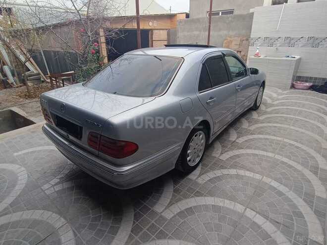 Mercedes E 240 1999, 267,400 km - 2.4 л - Gəncə