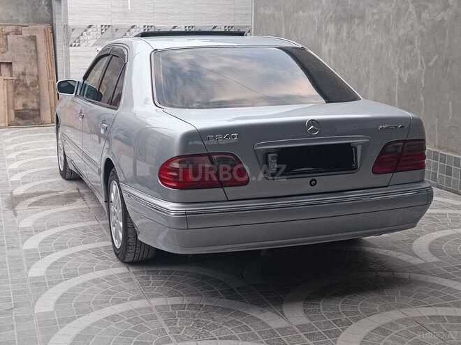 Mercedes E 240 1999, 267,400 km - 2.4 л - Gəncə
