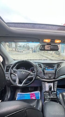 Hyundai i40 2012, 221,000 km - 1.7 l - Quba