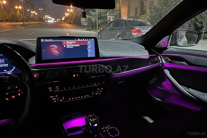 BMW 530e-19