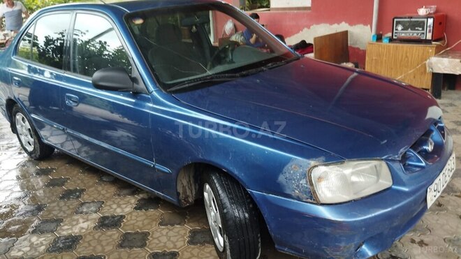 Hyundai Accent 2000, 497,488 km - 1.5 l - Salyan