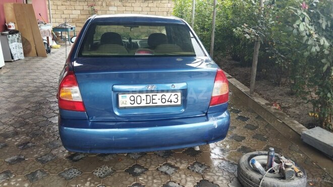 Hyundai Accent 2000, 497,488 km - 1.5 l - Salyan