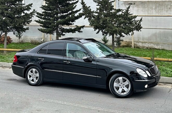 Mercedes E 240 2002, 320,000 km - 2.6 l - Bakı