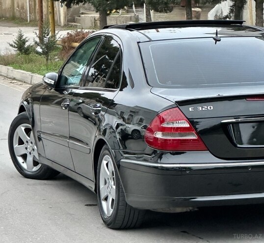 Mercedes E 240 2002, 320,000 km - 2.6 l - Bakı