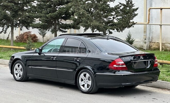 Mercedes E 240 2002, 320,000 km - 2.6 l - Bakı
