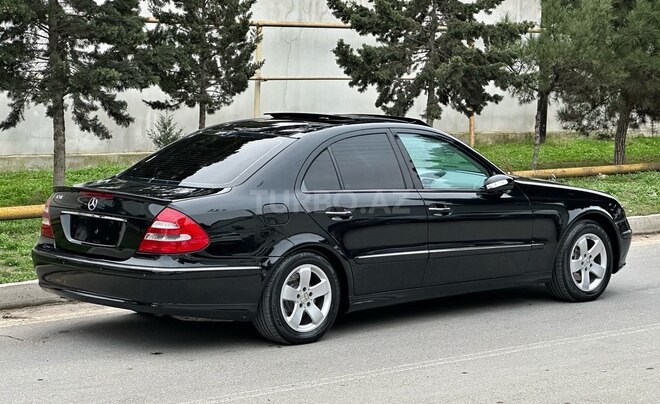 Mercedes E 240 2002, 320,000 km - 2.6 l - Bakı