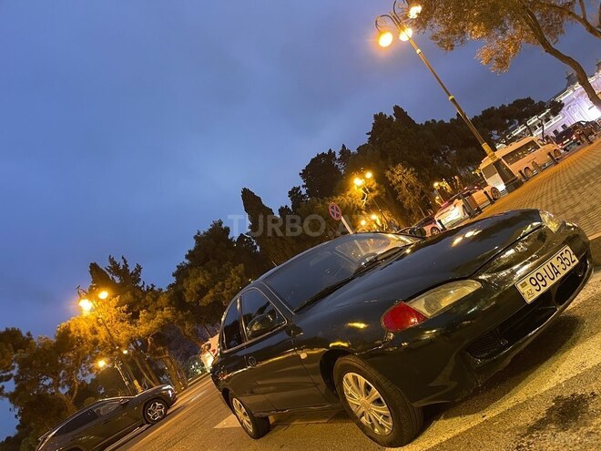 Hyundai Elantra 1996, 223,000 km - 2.0 l - Bakı