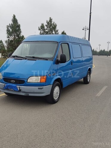 Ford Transit-2