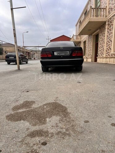 Mercedes E 320 2001, 456,000 km - 3.2 л - Bakı