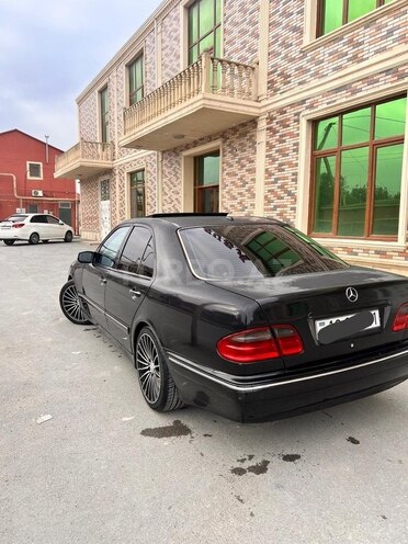 Mercedes E 320 2001, 456,000 km - 3.2 л - Bakı