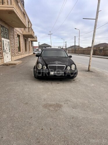 Mercedes E 320 2001, 456,000 km - 3.2 л - Bakı