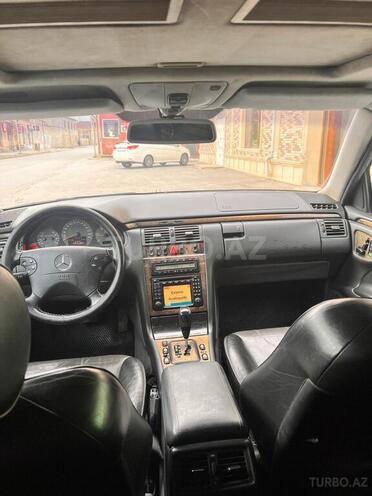 Mercedes E 320 2001, 456,000 km - 3.2 л - Bakı