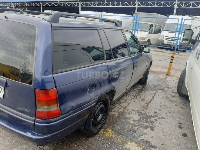 Opel Astra 1997, 250,000 km - 1.6 l - Bakı