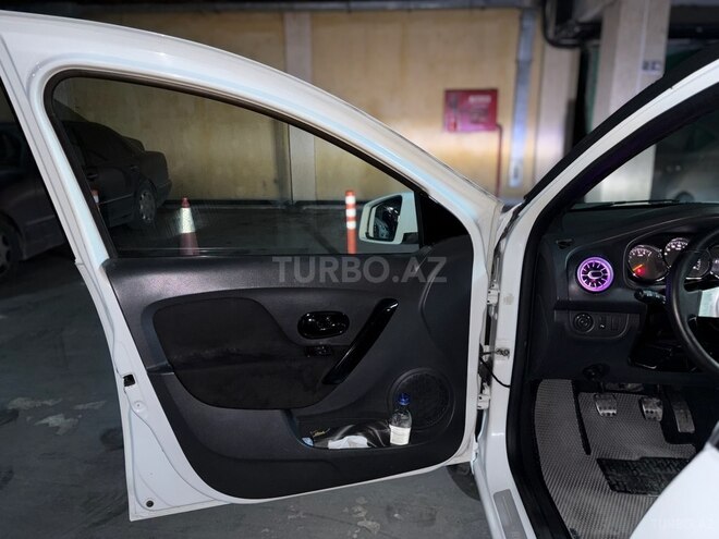 Renault Logan 2014, 257,010 km - 1.6 l - Bakı