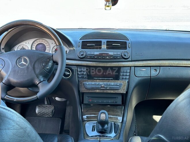 Mercedes E 240 2002, 194,000 km - 2.4 л - Bakı