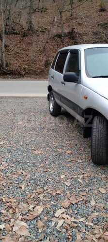 Chevrolet Niva 2004, 363,604 km - 1.7 л - Lerik